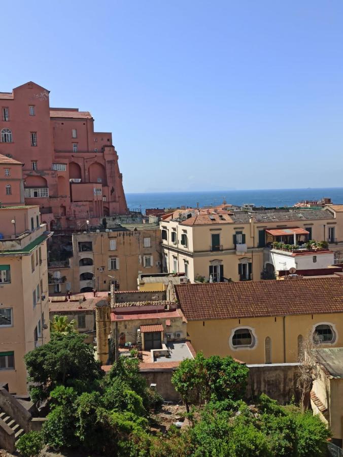 B-Montedidio Hotell Napoli Eksteriør bilde